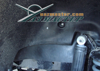 Установлена дополнительная, боковая защита картера двигателя УАЗа